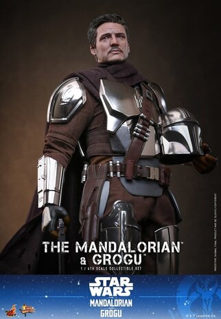 Hot Toys Star Wars: The Mandalorian & Grogu Action Figure 1/6 The Mandalorian and Grogu 31 cm