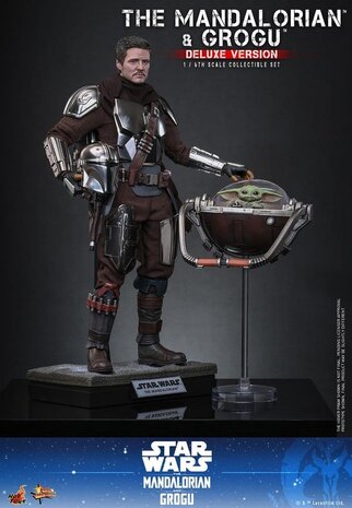 Hot Toys Star Wars: The Mandalorian & Grogu Action Figure 1/6 The Mandalorian and Grogu (Deluxe Version) 31 cm