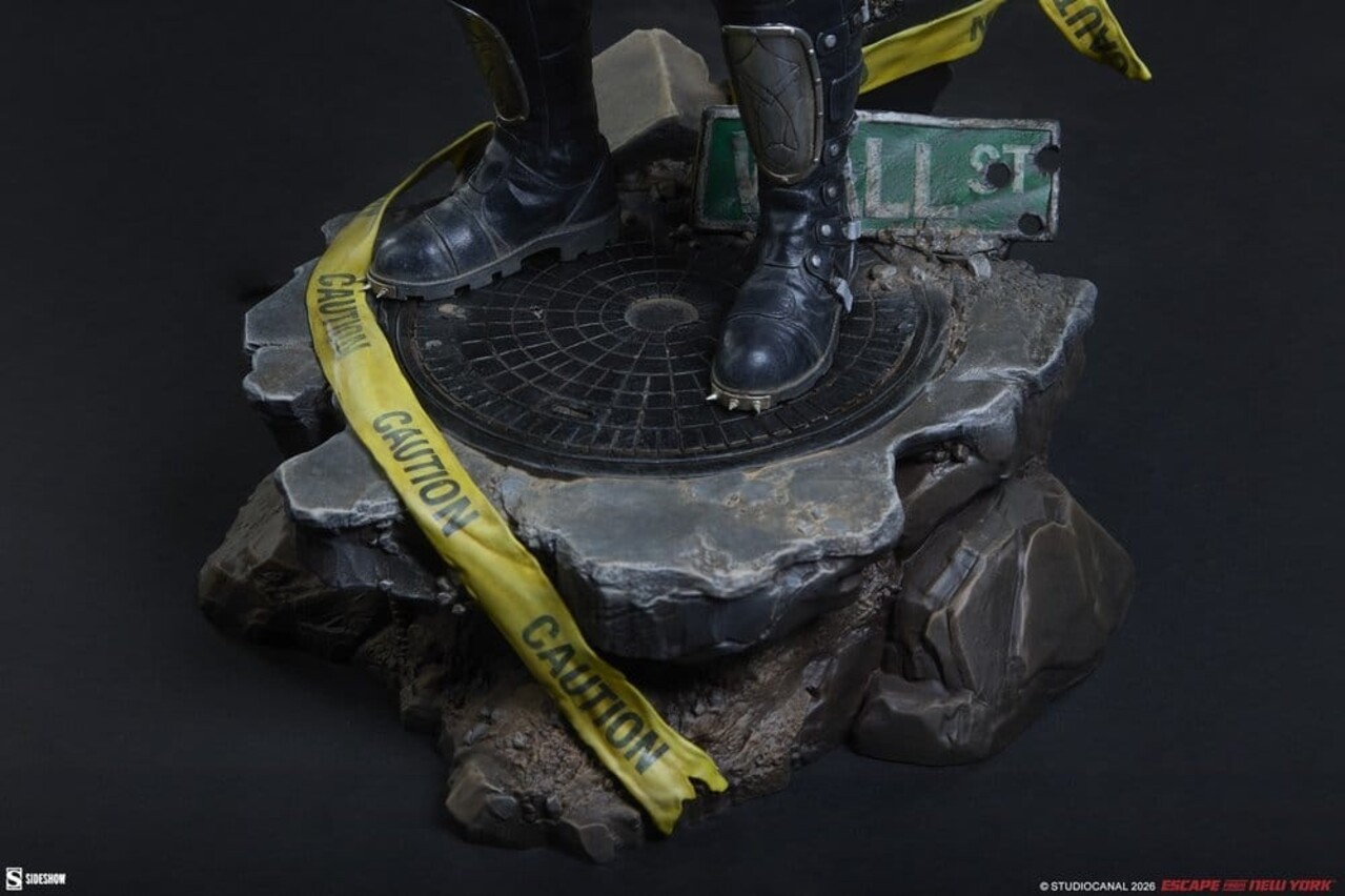 Sideshow Collectibles Escape from New York Premium Format Figure Snake Plissken 57 cm