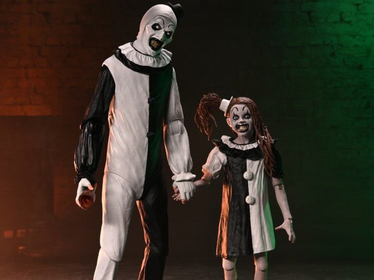 Neca Terrifier 2 Ultimate Action Figure Arth The Clown & Little Pale Girl 18 cm