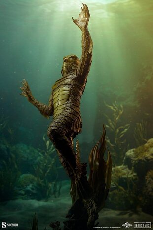 Sideshow Collectibles Universal Monsters Premium Format Figure Creature from the Black Lagoon 80 cm