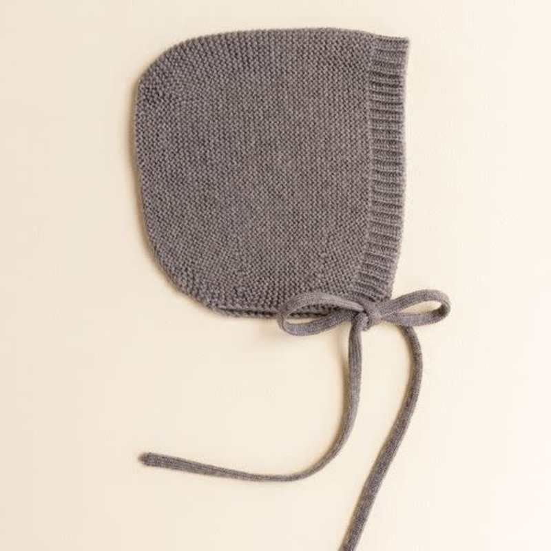 Hvid Bonnet Dolly Otter