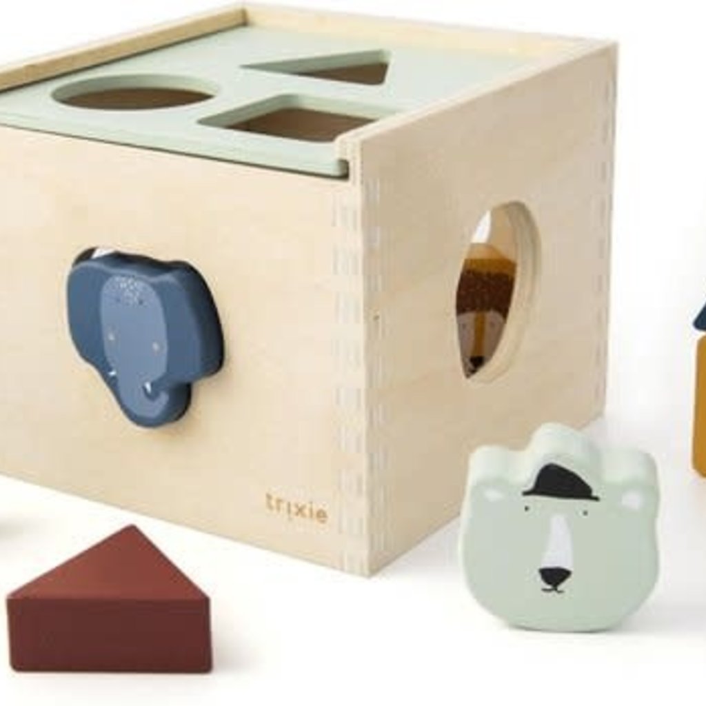 Trixie Wooden shape sorter