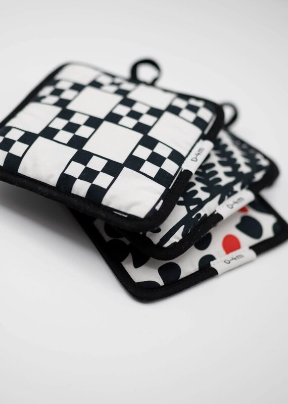Etta Loves 3-Pack Hanging Squares With Loops - Reversible