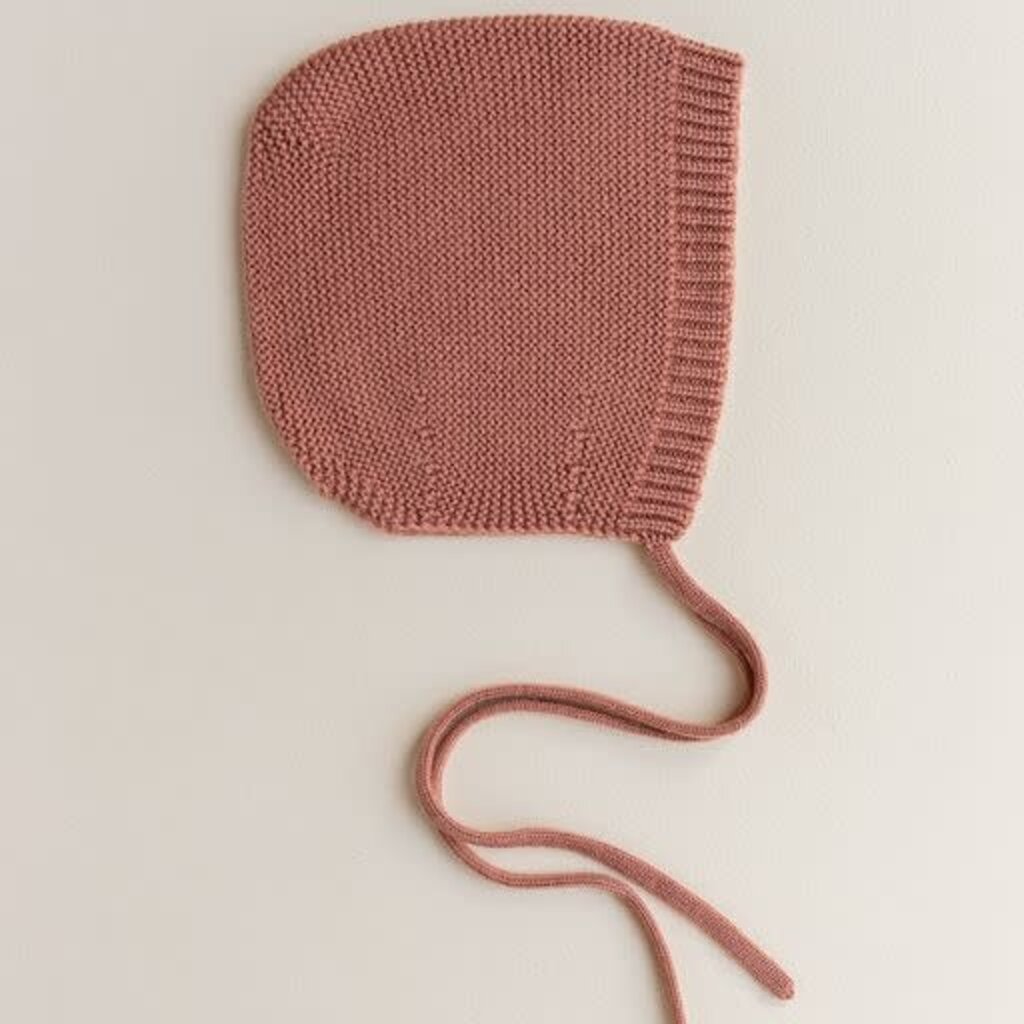 Hvid bonnet Dolly brick