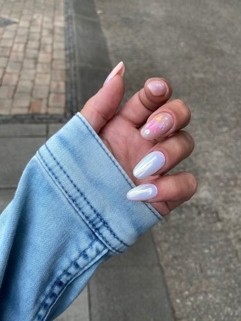 LoveNess LoveNess Brush On Fiber Silk Pink by #LVS TPO/HEMA vrij LoveNess LoveNess Brush On Fiber Silk Pink by #LVS TPO/HEMA vrij