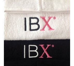 Famous Names IBX Handdoek Zwart Famous Names IBX Handdoek Zwart