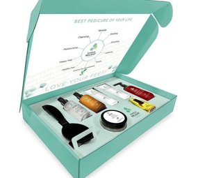 Famous Names Releaf Starter Kit *niet leverbaar*