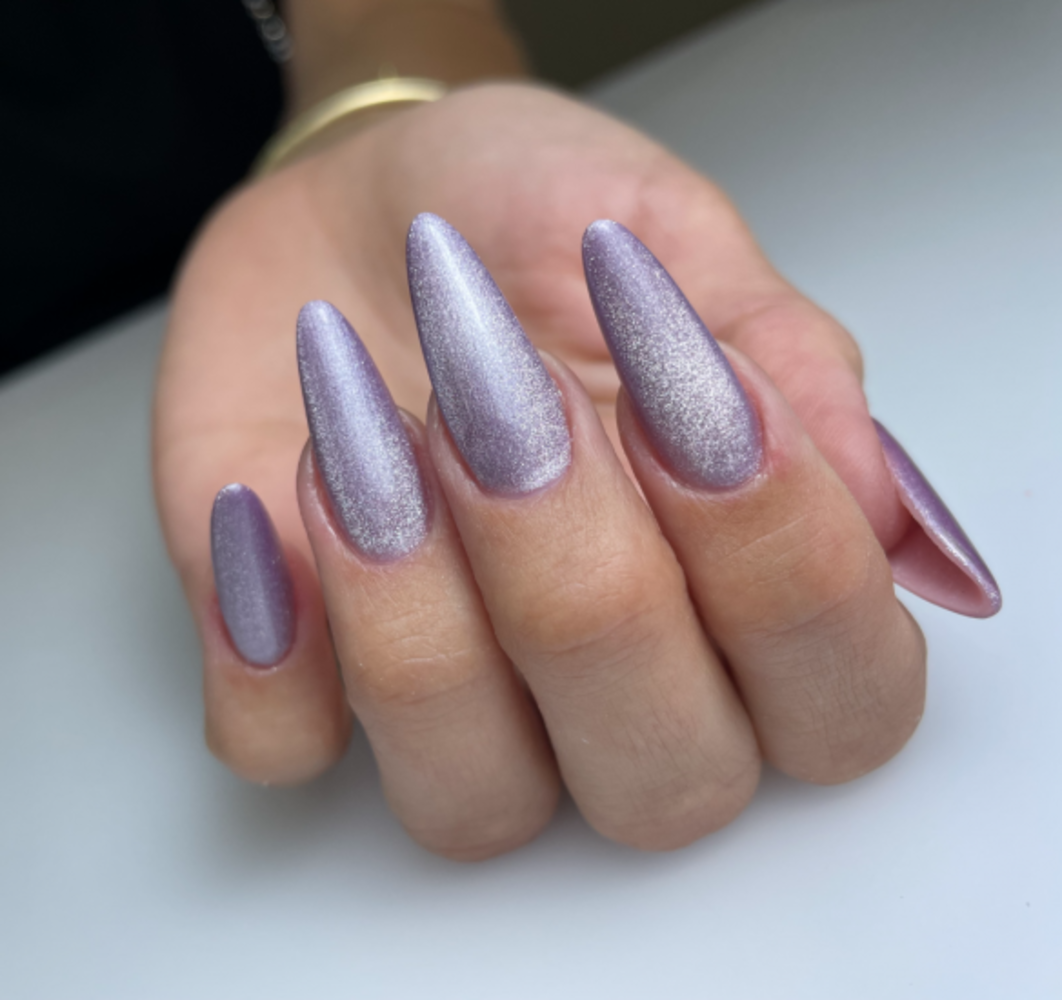 Florence Nails Florence Nails Glitter Gelpolish Cat-Eye Satin Lilac 100.123.46  *niet leverbaar* Florence Nails Florence Nails Glitter Gelpolish Cat-Eye Satin Lilac 100.123.46  *niet leverbaar*