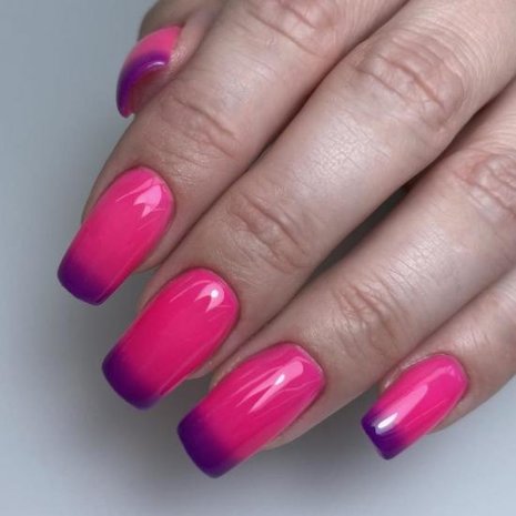 Florence Nails Florence Nails Thermo Gelpolish Twisted Candy 100.124.277 TPO/HEMA vrij Florence Nails Florence Nails Thermo Gelpolish Twisted Candy 100.124.277 TPO/HEMA vrij