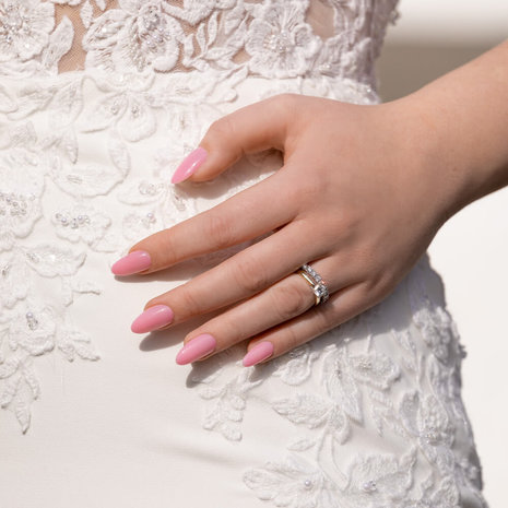 Florence Nails Florence Nails Gelpolish Brides Cake 100.124.313 TPO/HEMA vrij Florence Nails Florence Nails Gelpolish Brides Cake 100.124.313 TPO/HEMA vrij