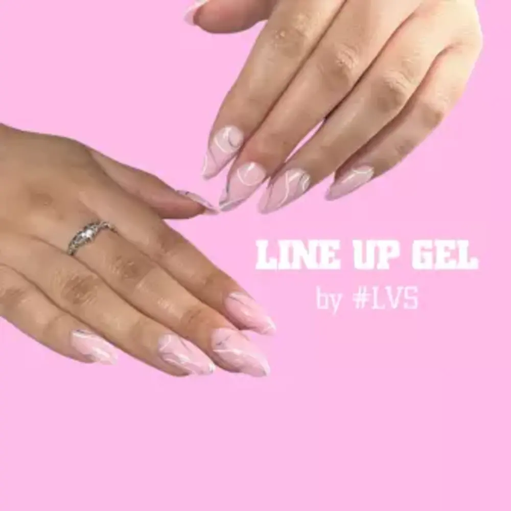 LoveNess LoveNess Line Up Gel Metallic Silver *niet leverbaar* LoveNess LoveNess Line Up Gel Metallic Silver *niet leverbaar*