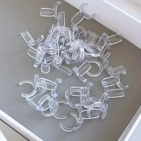 PBP Show Tips CLEAR 50 st (voor om het flesje) PBP Show Tips CLEAR 50 st (voor om het flesje)