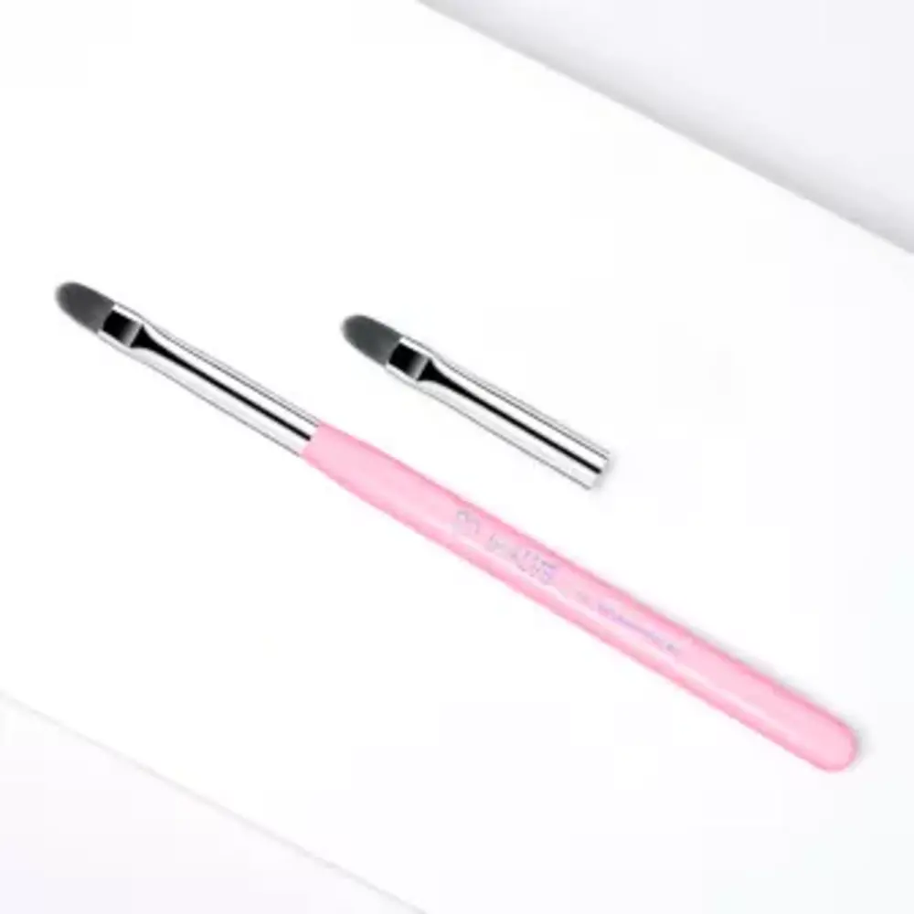 LoveNess LoveNess Gel Brush Oval #6 LoveNess LoveNess Gel Brush Oval #6