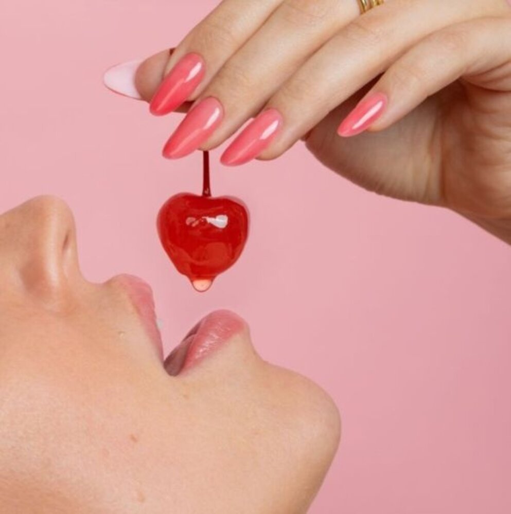 Florence Nails Florence Nails Gelpolish Cherry Pop 10 ml 100.124.366-S TPO/HEMA vrij Florence Nails Florence Nails Gelpolish Cherry Pop 10 ml 100.124.366-S TPO/HEMA vrij