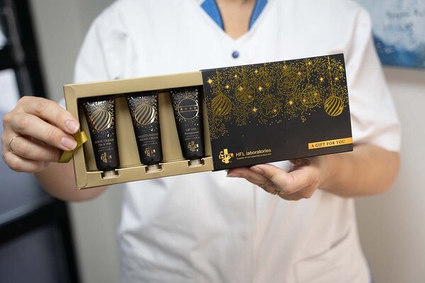 HFL Laboratories HFL Christmas Giftset *uitverkocht* HFL Laboratories HFL Christmas Giftset *uitverkocht*