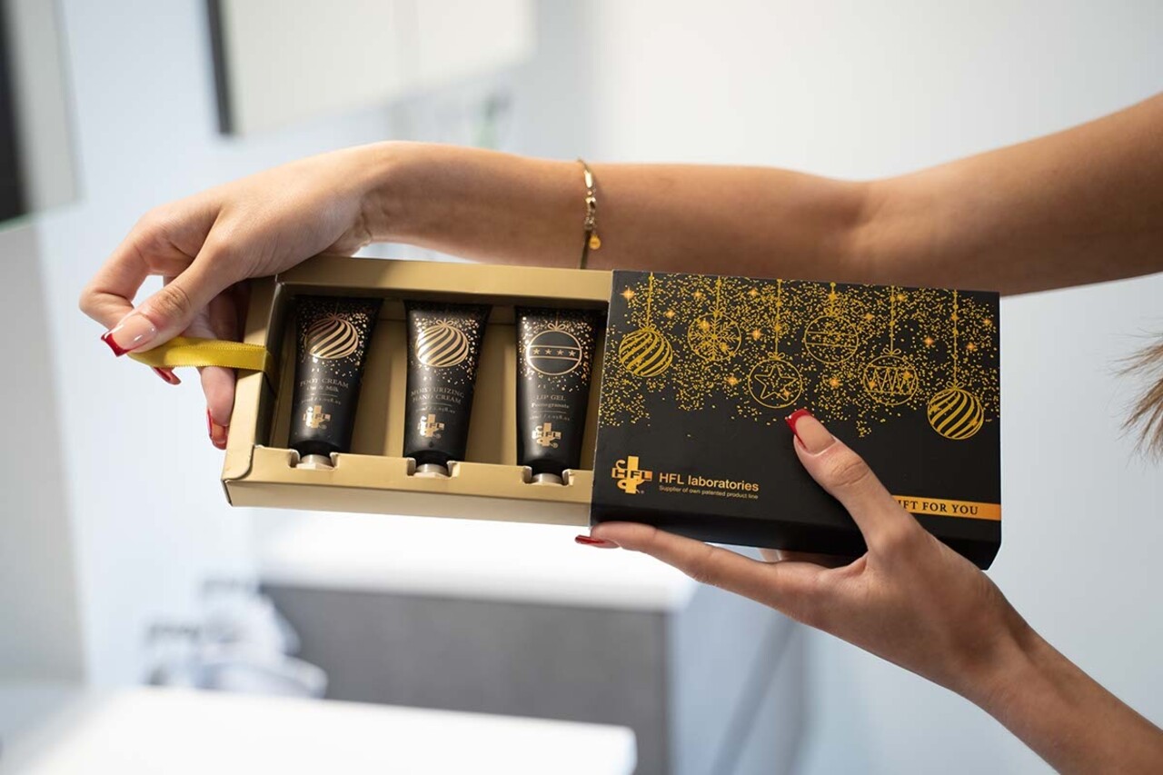 HFL Laboratories HFL Christmas Giftset *uitverkocht* HFL Laboratories HFL Christmas Giftset *uitverkocht*