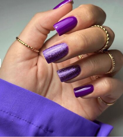 Florence Nails Florence Nails Glitter Gelpolish Platinum Grape  100.123.112-S  -  TPO/HEMA vrij