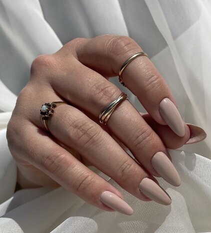 Florence Nails Florence Nails Gelpolish Naked 100.124.256 - TPO/HEMA vrij