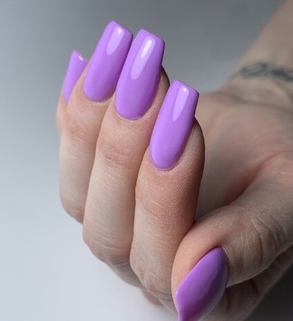Florence Nails Florence Nails Gelpolish Violet Fluff 100.124.251 TPO/HEMA vrij Florence Nails Florence Nails Gelpolish Violet Fluff 100.124.251 TPO/HEMA vrij