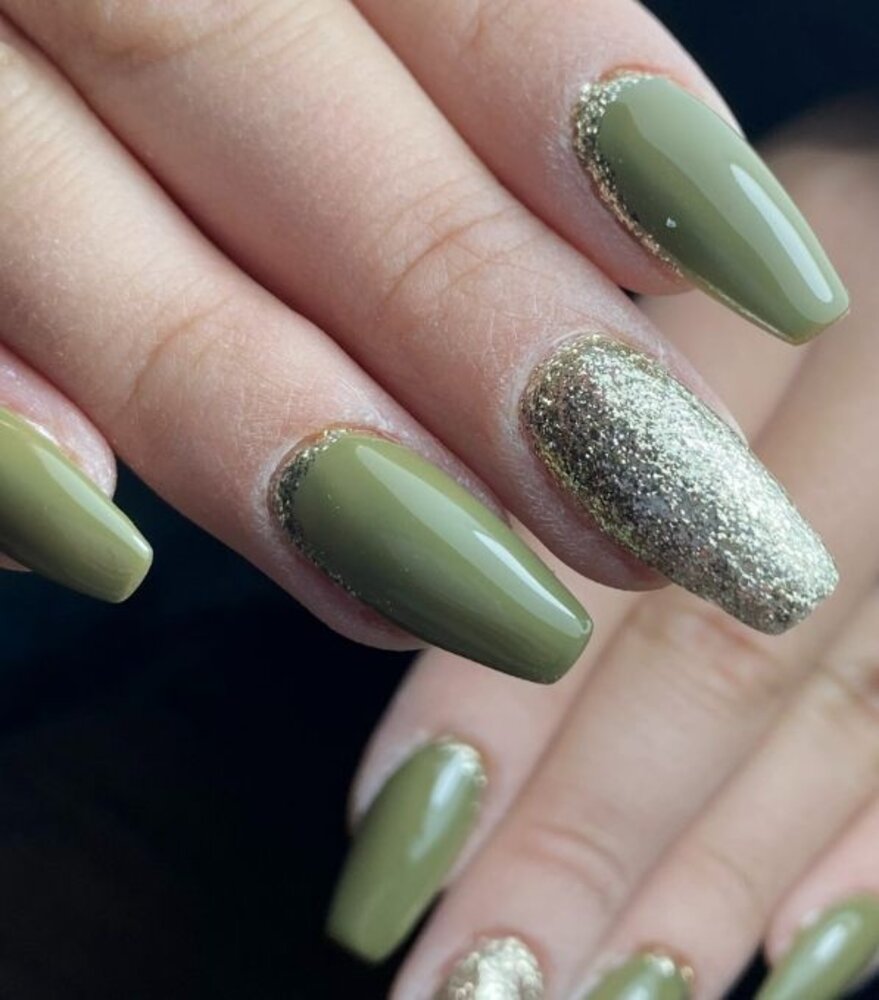 Florence Nails Florence Nails Gelpolish Army Green 100.124.233 TPO/HEMA vrij