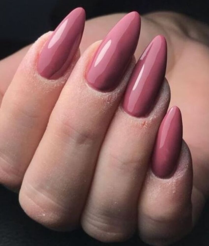 Florence Nails Florence Nails Gelpolish Rusty Rouge 100.124.160 * TPO/HEMA vrij Florence Nails Florence Nails Gelpolish Rusty Rouge 100.124.160 * TPO/HEMA vrij