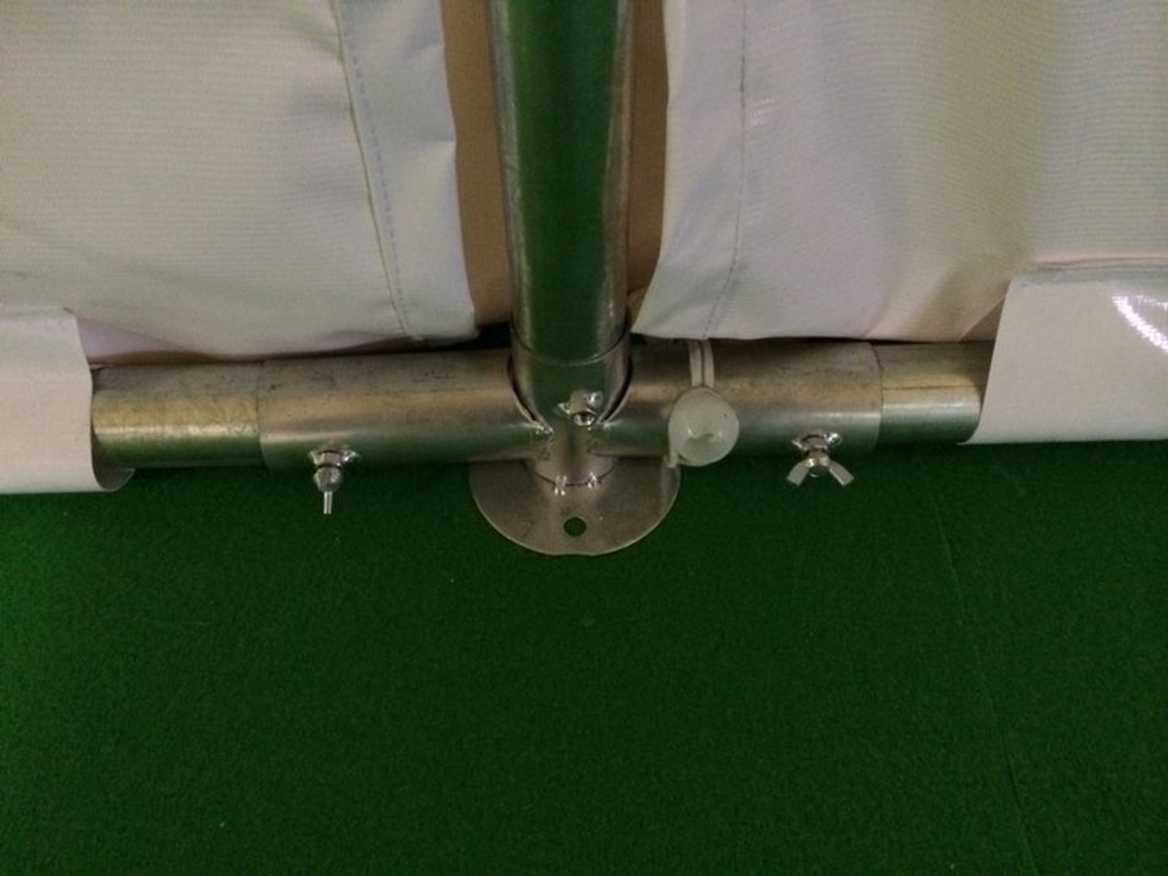 Partytent 4x6m PVC met grondframe brandvertragend Partytent 4x6m PVC met grondframe brandvertragend