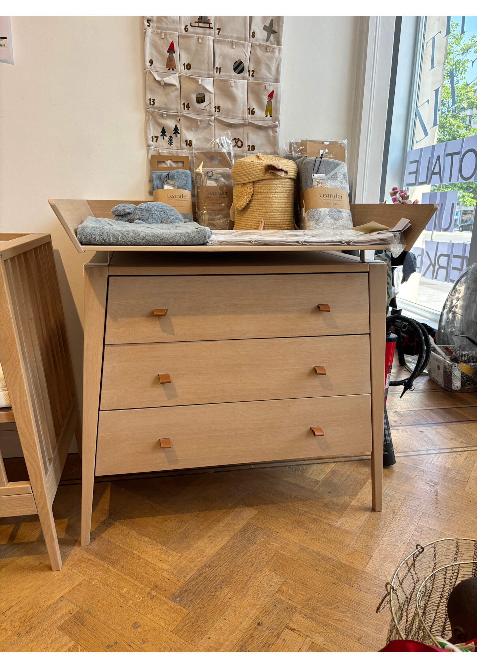 Leander / Set Showroom
