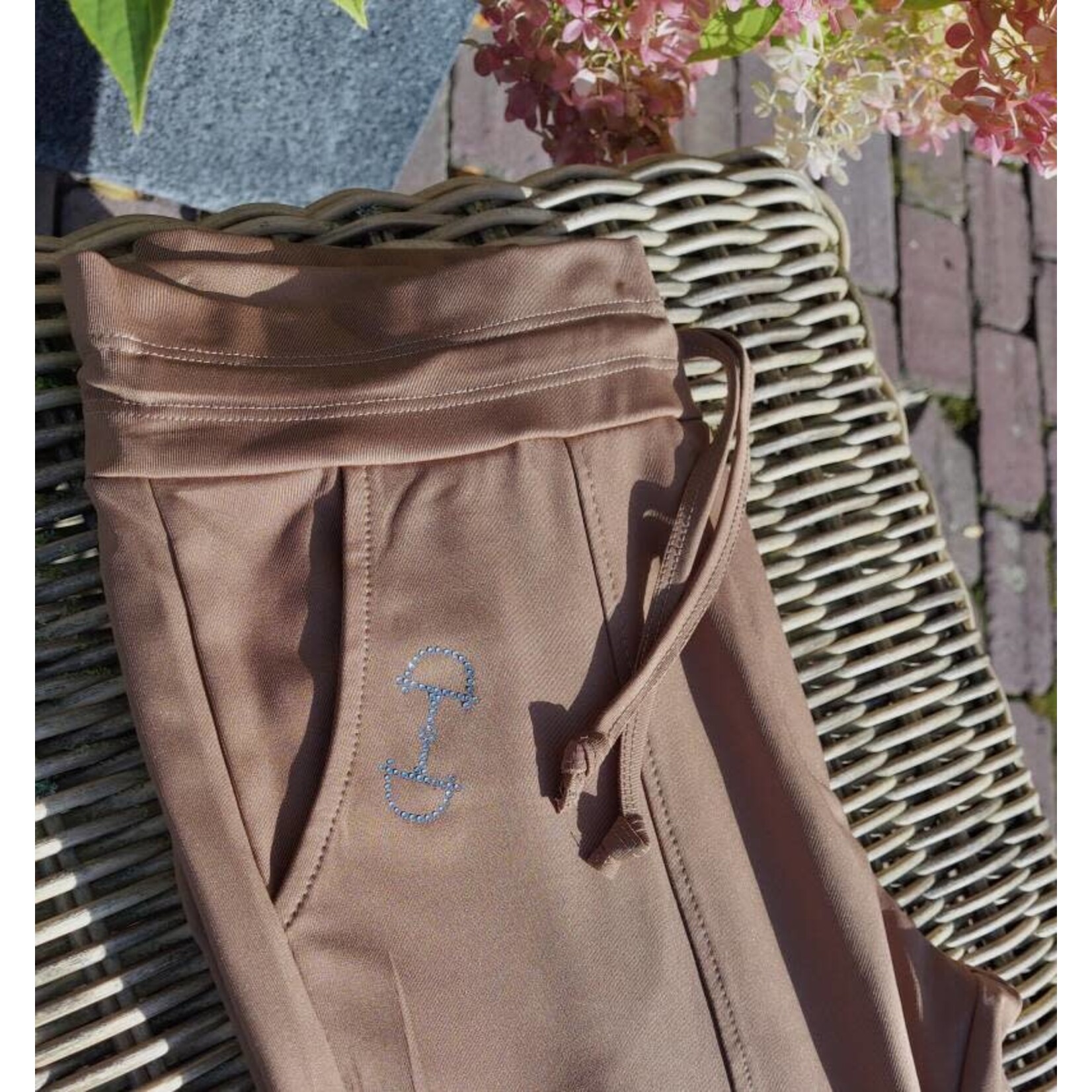 Equestrian style travel breeches brown Equestrian Style Exclusive