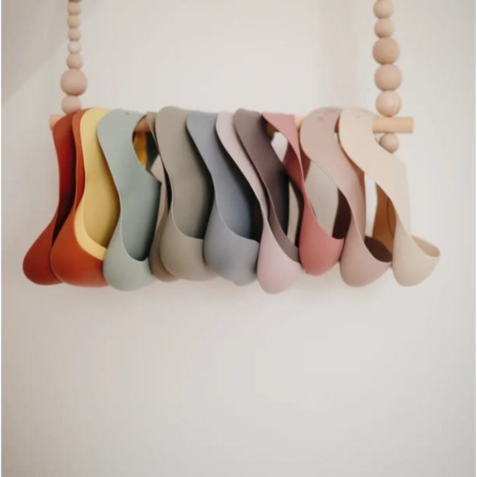 Mushie Mushie - Siliconen slab - Regenboog
