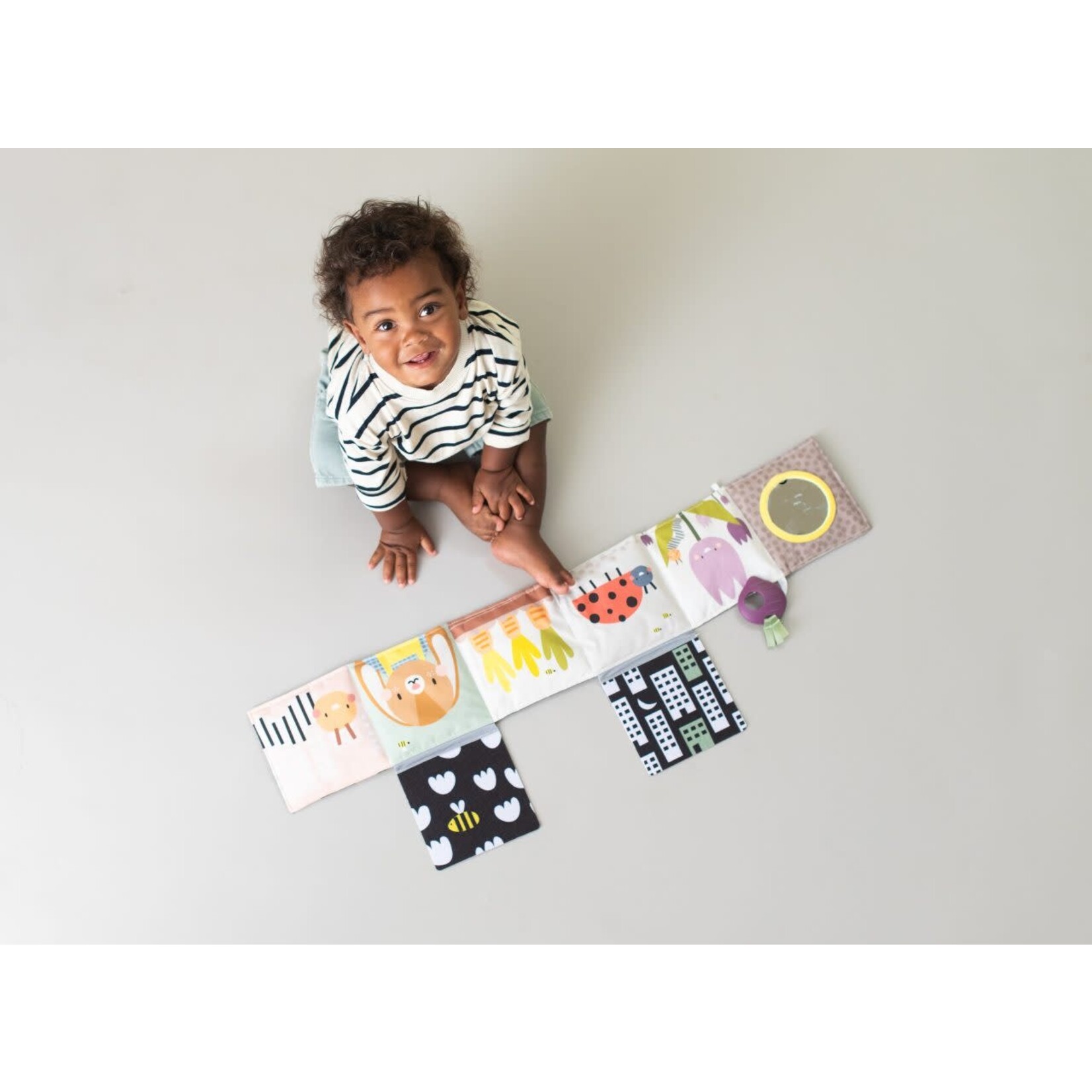 Taf Toys Taf Toys - urban garden pram book
