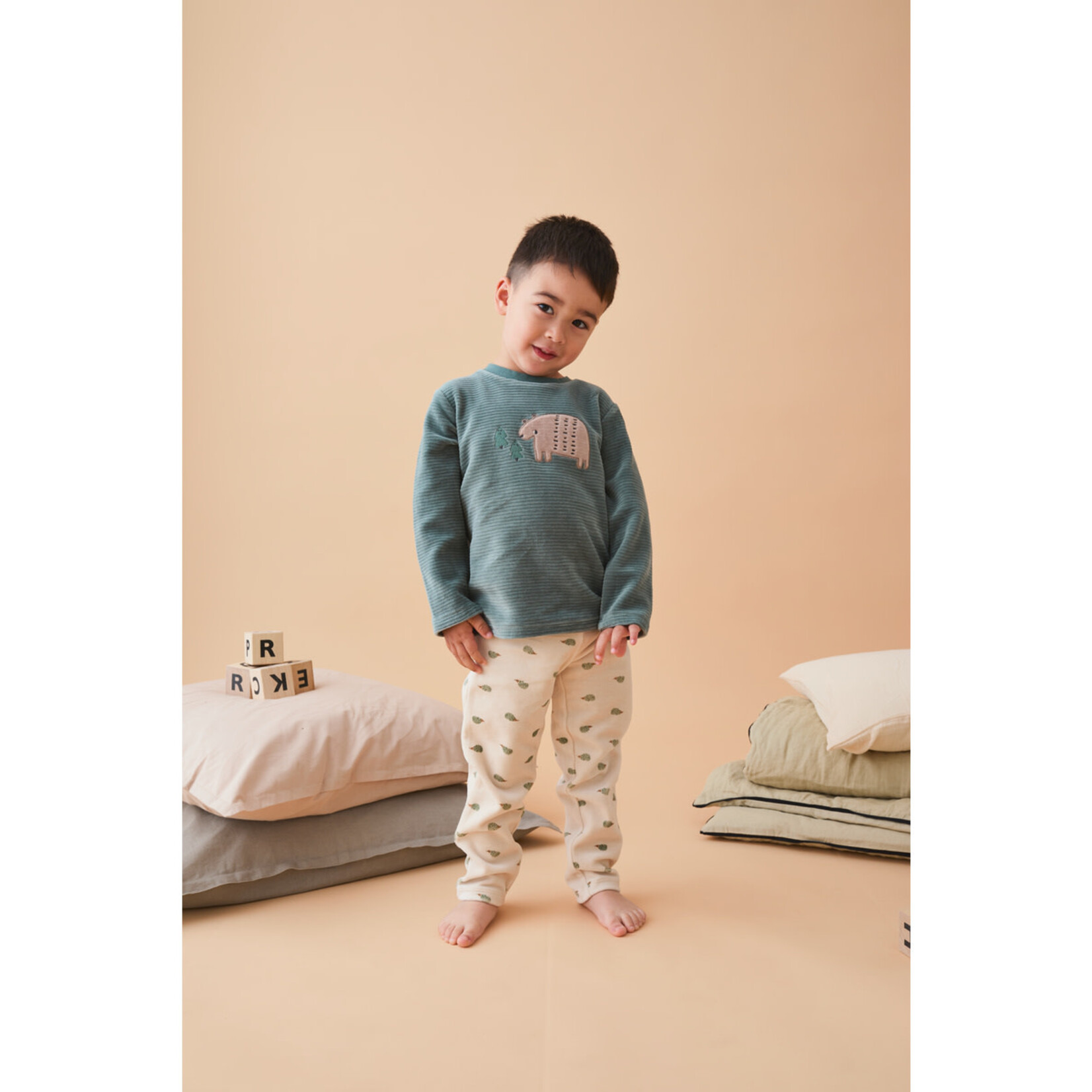 Noukie's Noukie's - Corduroy fluwelen pyjama, beer 4Y