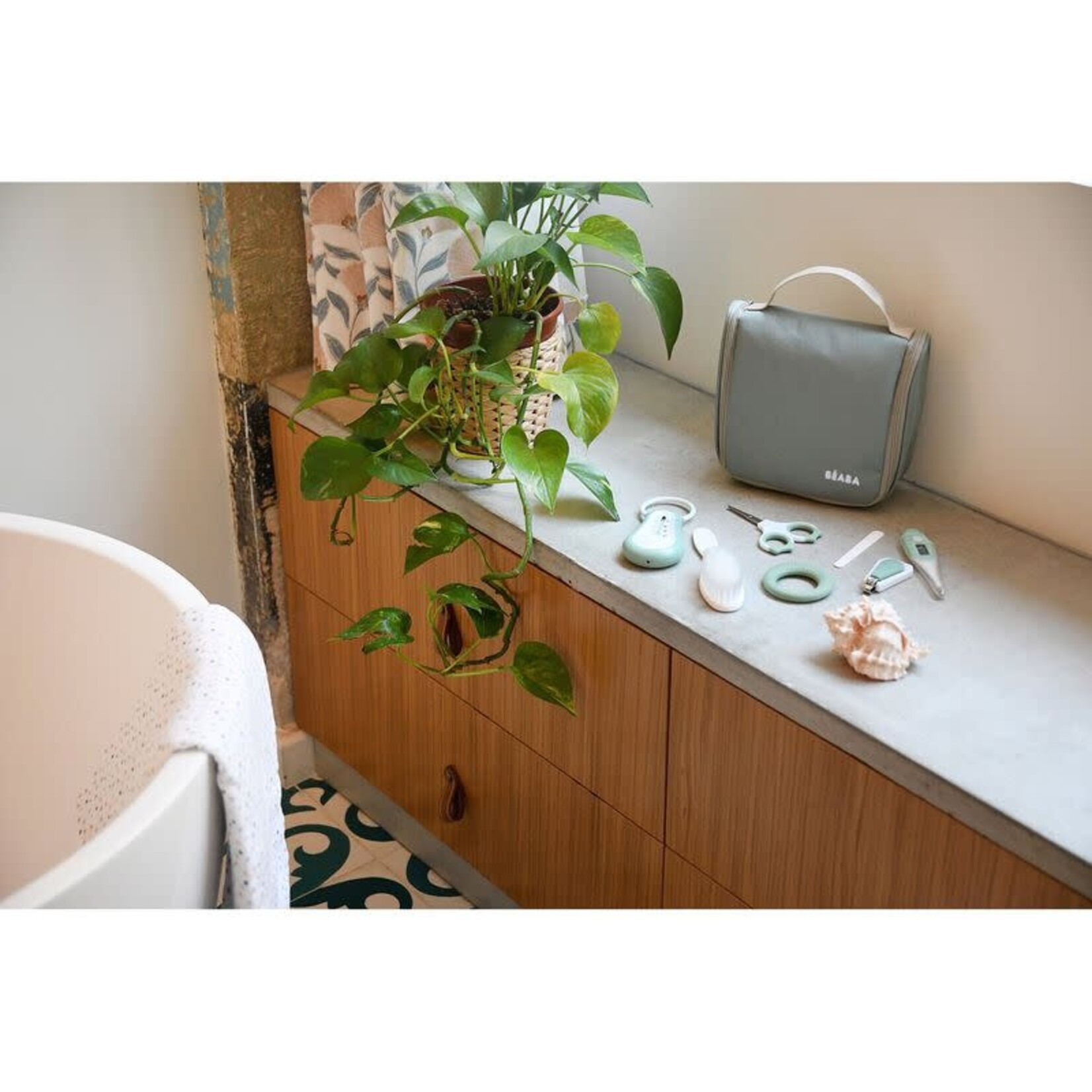 Beaba Beaba - Toiletzak met 9 accessoires groen
