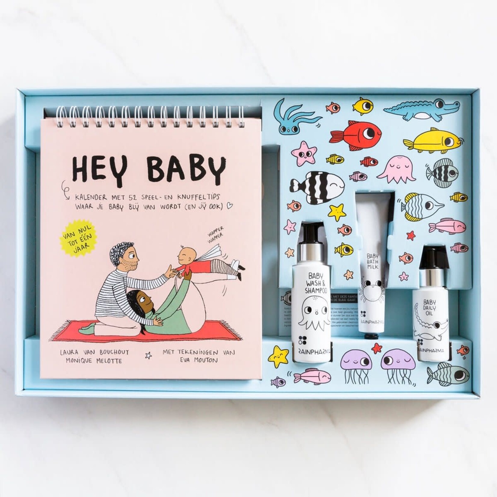 RainPharma RainPharma x Hey Baby Box - Baby kalender - Baby Wash & Shampoo - Badmelk - Baby olie