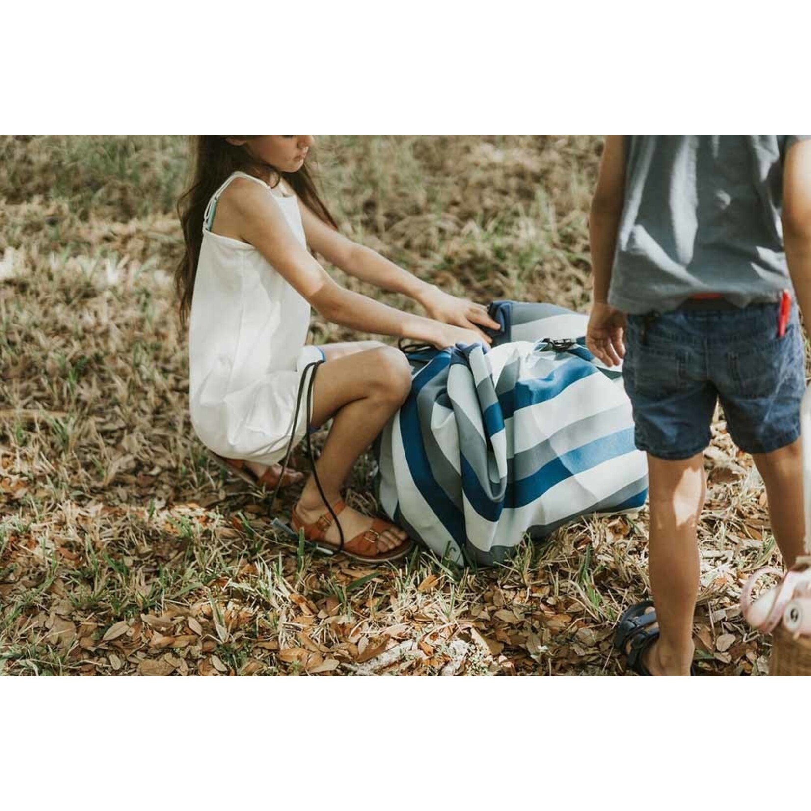 Play & Go Play & Go - Speeltapijt/Opbergzak Outdoor Blue/green stripes - 140 cm