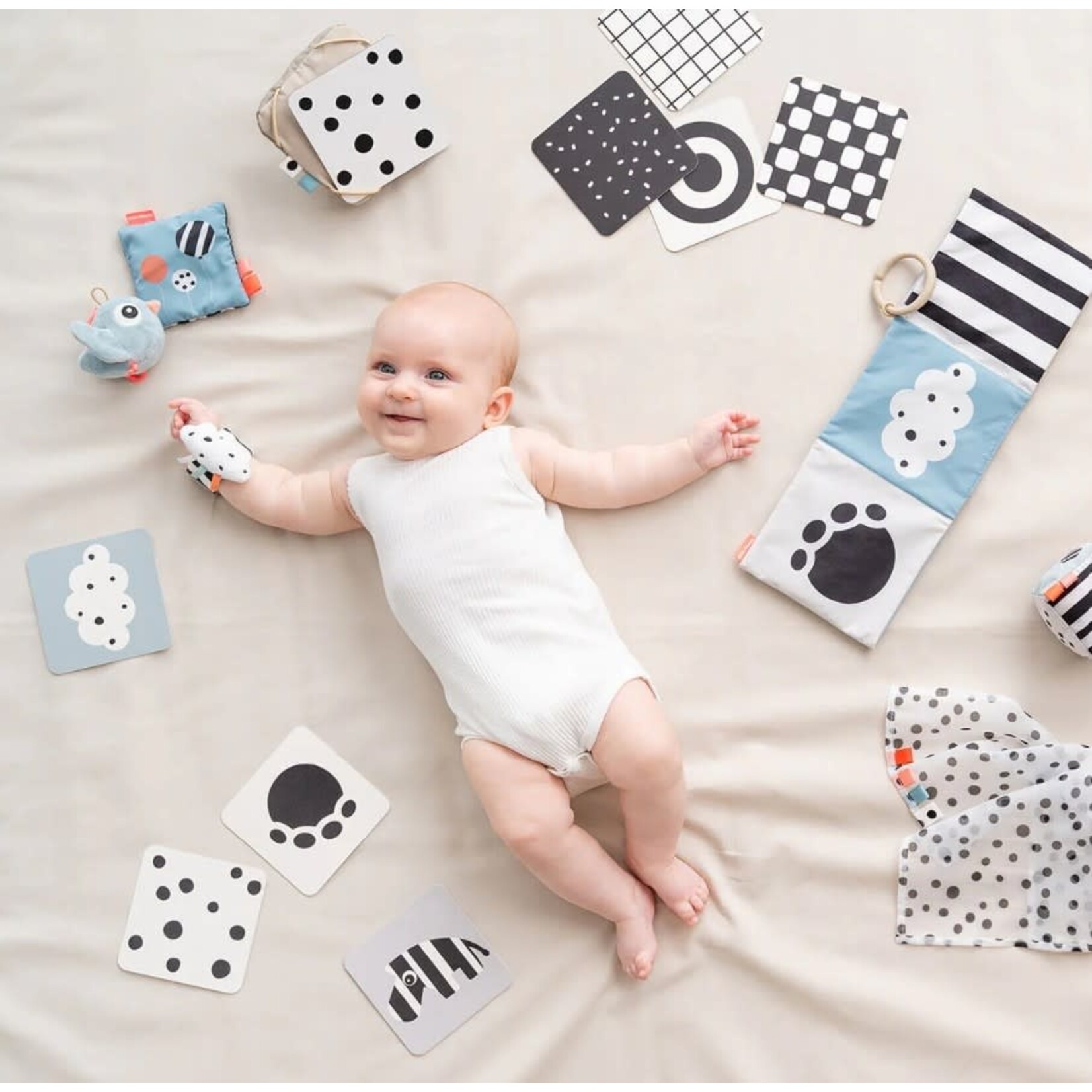 Done by Deer Done by deer - Baby contrast cards 10-pack - Elphee - Colour mix