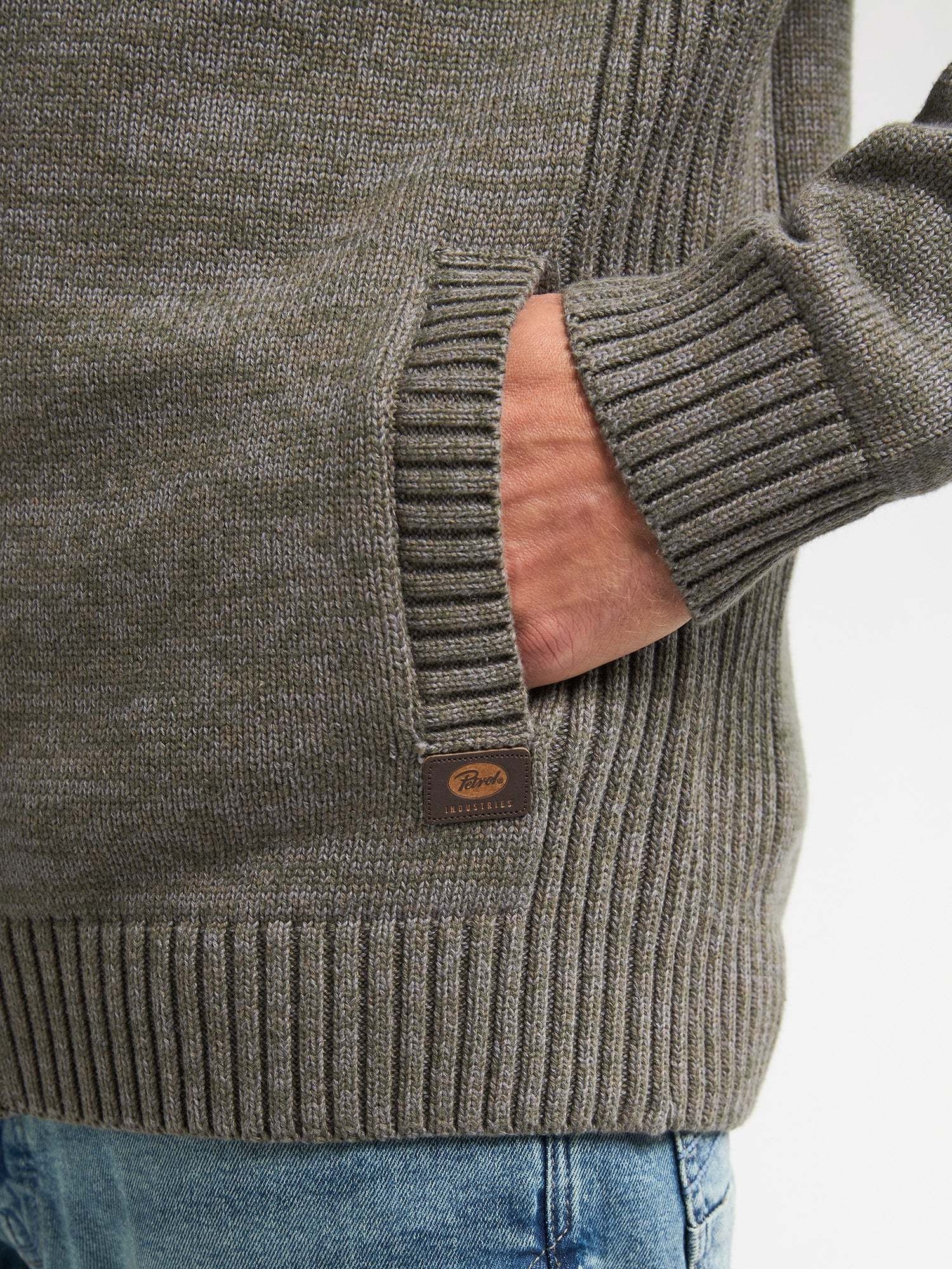 Petrol Cardigan with collar M-3050-KWC227