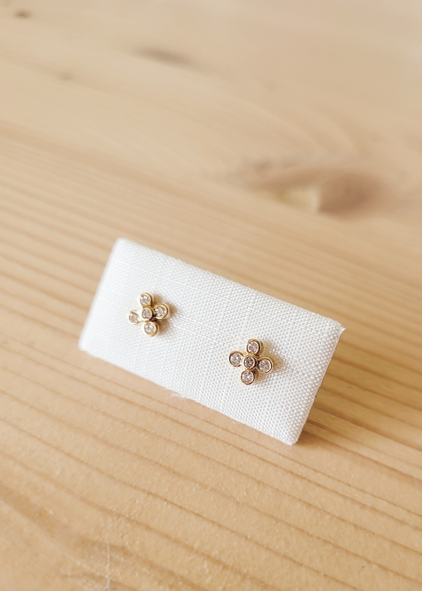Studs met diamanten