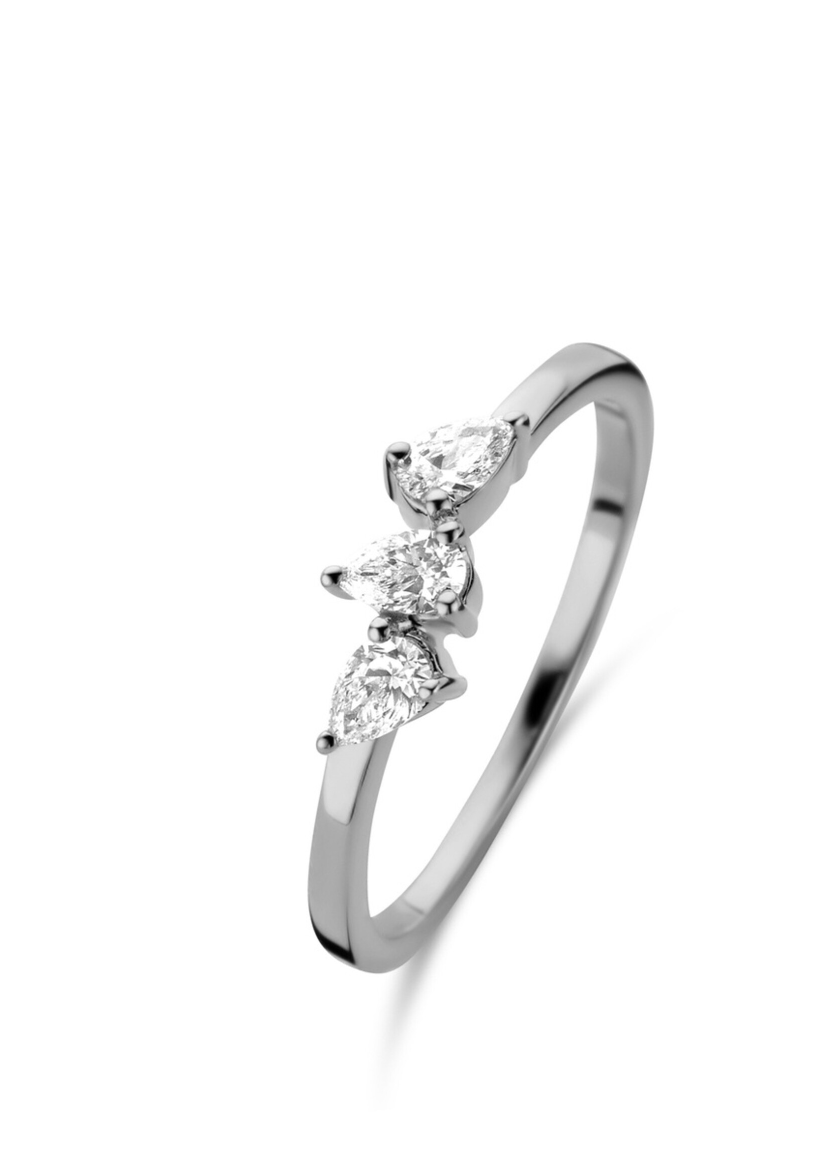 Ring met 3 peervormige diamanten