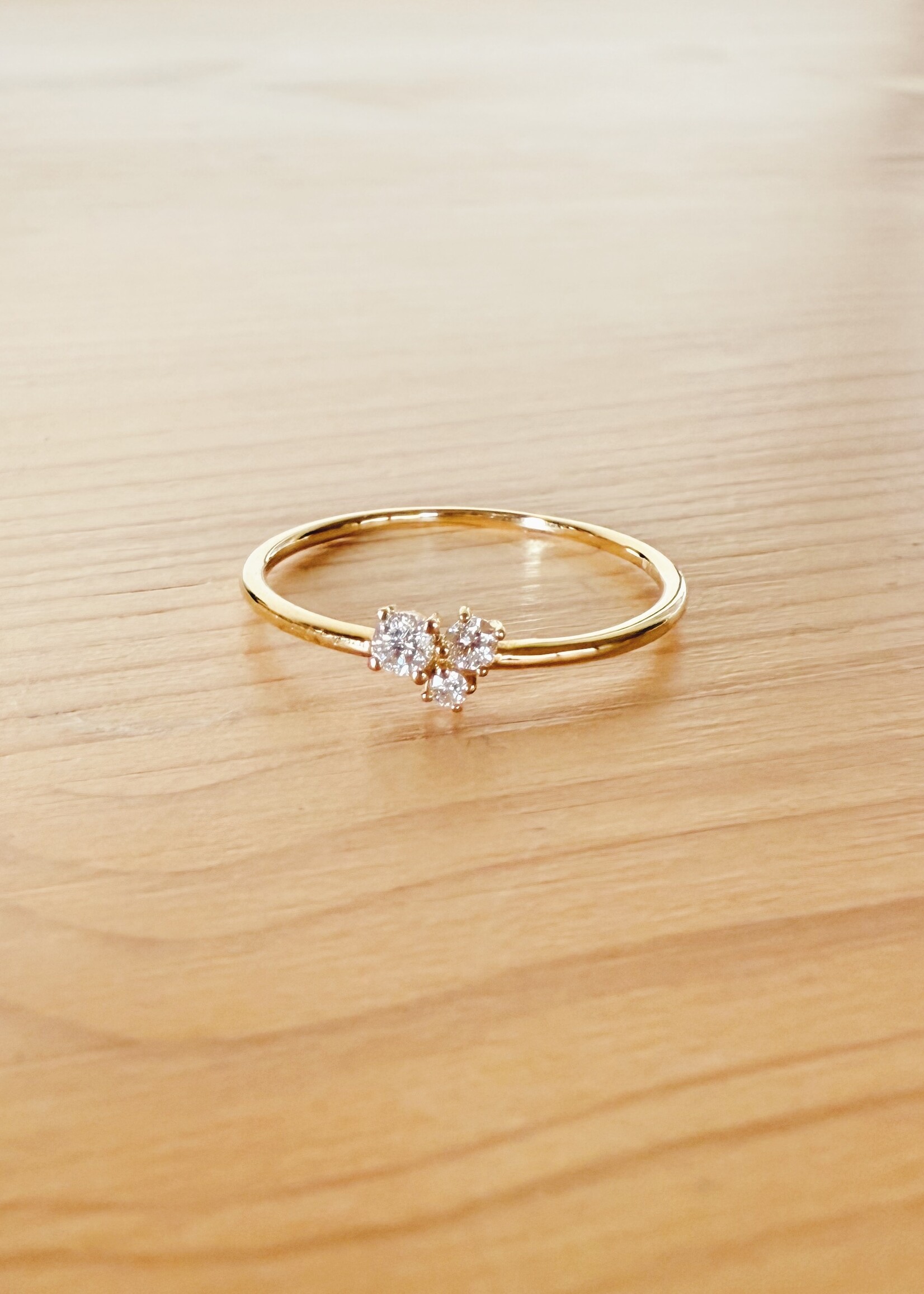 Ring met 3 diamanten