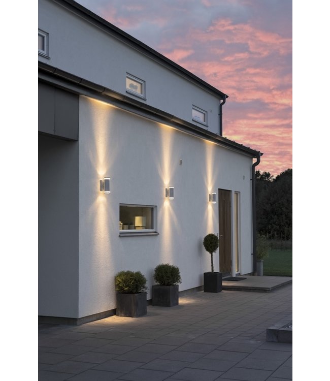 Wand buitenlamp up en downrond gegalvaniseerd 2jr garantie