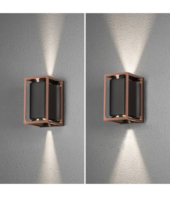 Koper met zwarte wandlamp verstelbaar