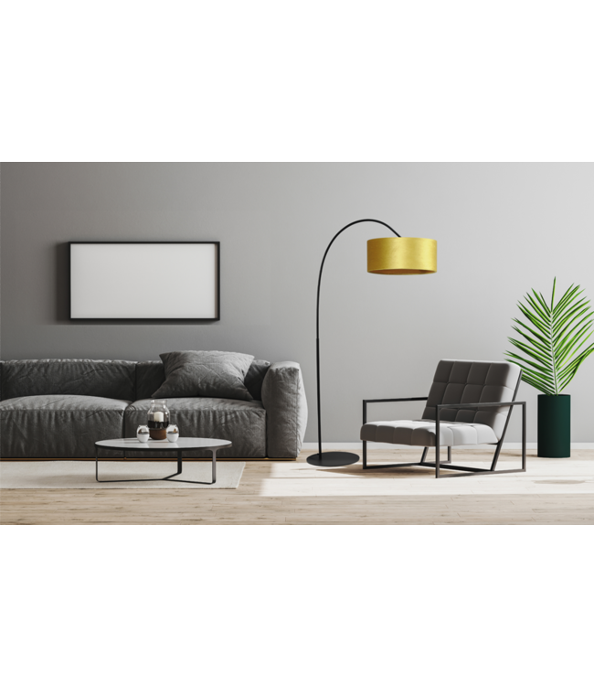 Zwarte korte booglamp met een oker gele velours kap