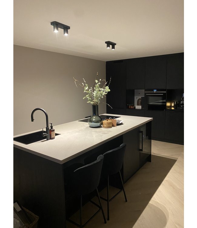 strakke 2 lichts spot zwart megano