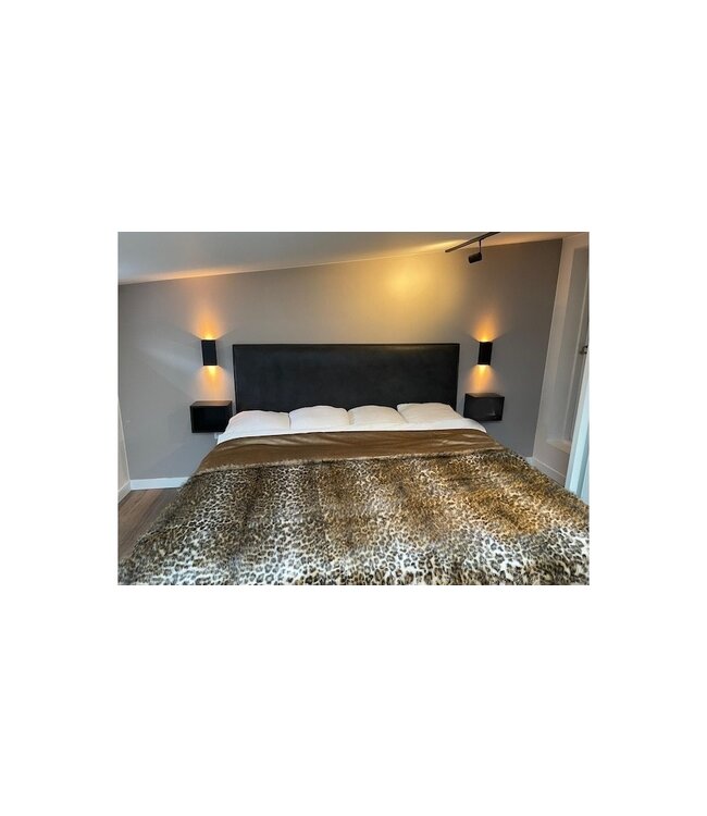 Strakke bed wandlamp up en down light -Antique Brass