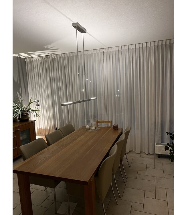 Platte led lamp 200 cm boven eettafel rvs