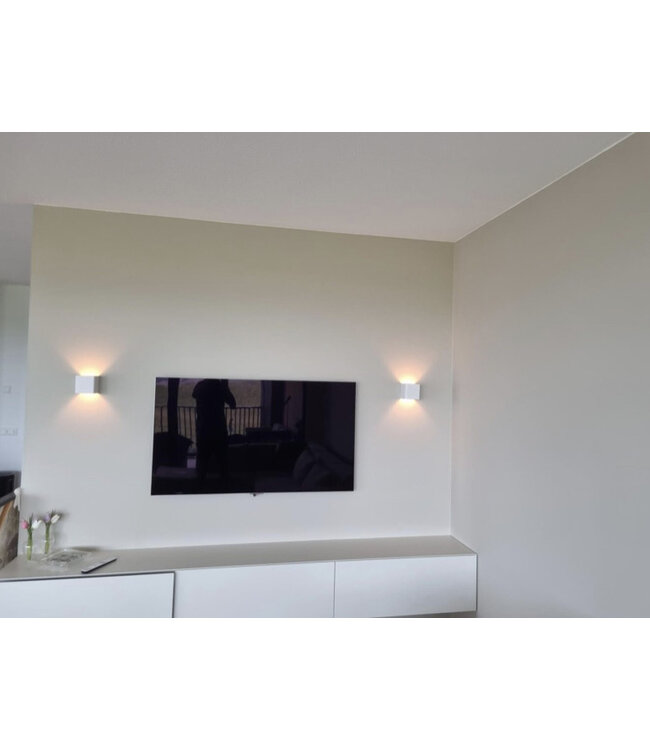 Basis wandlamp verstelbaar up en down light wit half rond excl g9