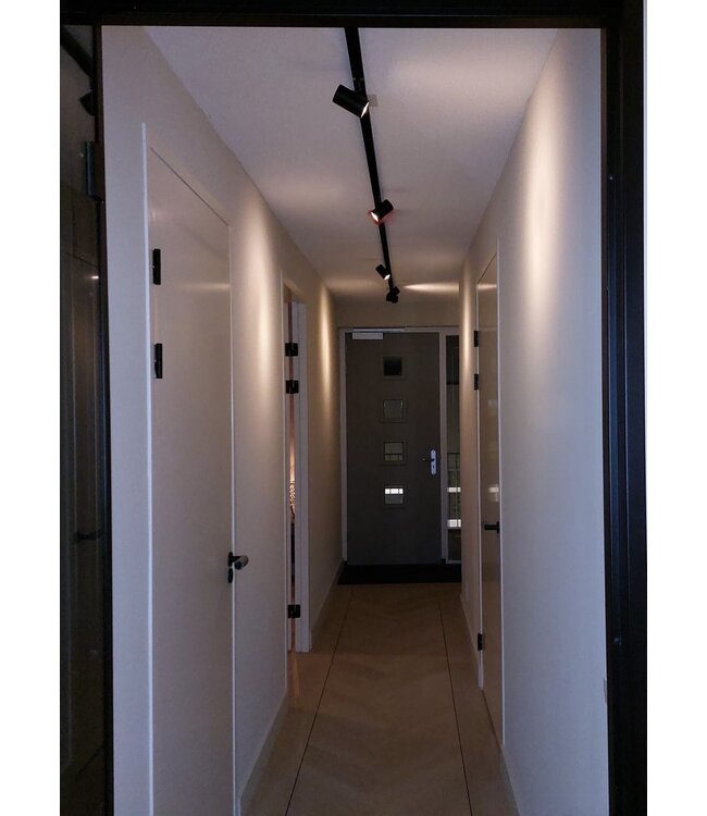 Rail 3 meter 1fase zwart kit inclusief 3 strakke spots gu10 fitting