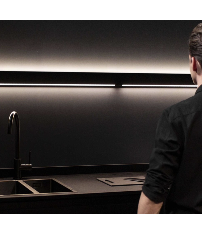 Wall van Novy stijlvolle minimalistische wandverlichting 275cm