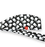 Dents noires et blanches